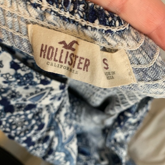 Blue and white romper - Picture 3 of 3